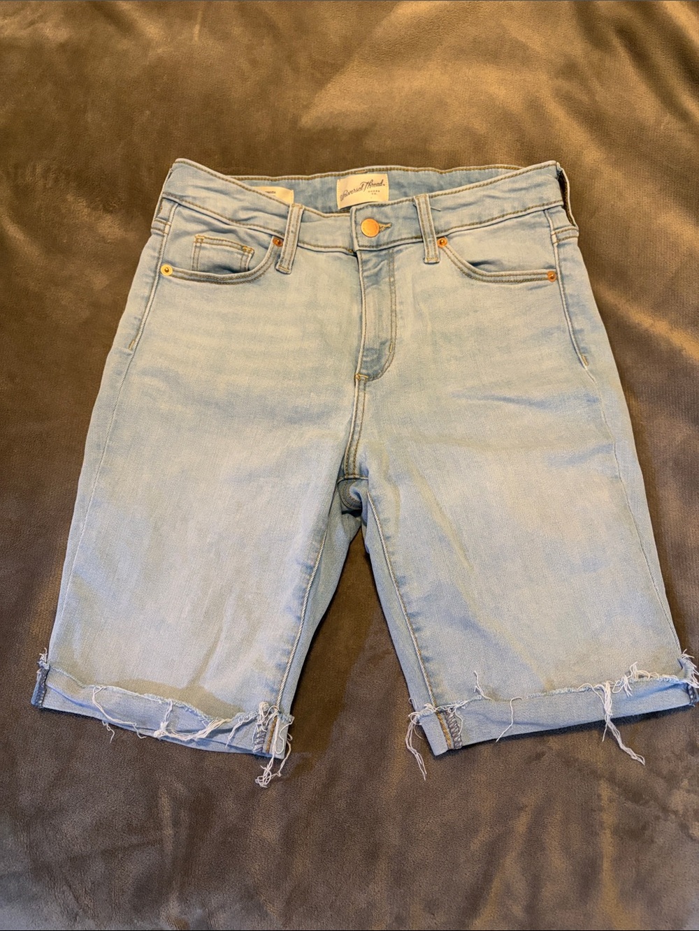 Universal Thread Bermuda Shorts High Rise Size 4